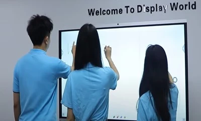 Multi-person Split-screen Collaboration Multi-person Split-screen Collaboration